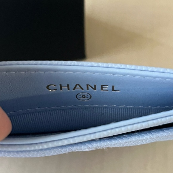 SOLD ‼️ Chanel Caviar Card Case - Picture 4 of 8